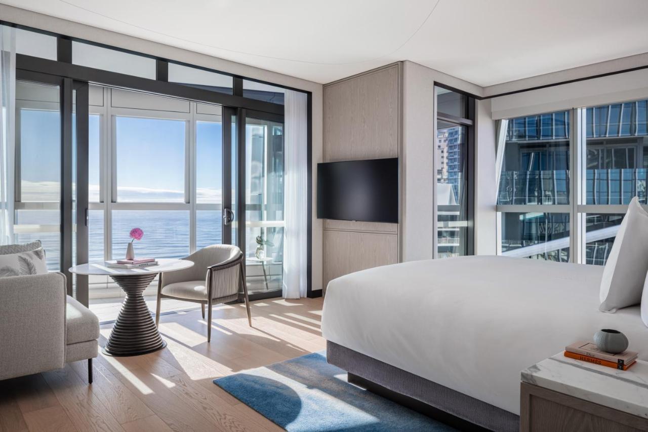 The Langham, Gold Coast And Jewel Residences المظهر الخارجي الصورة A guest room at the West Hollywood Edition