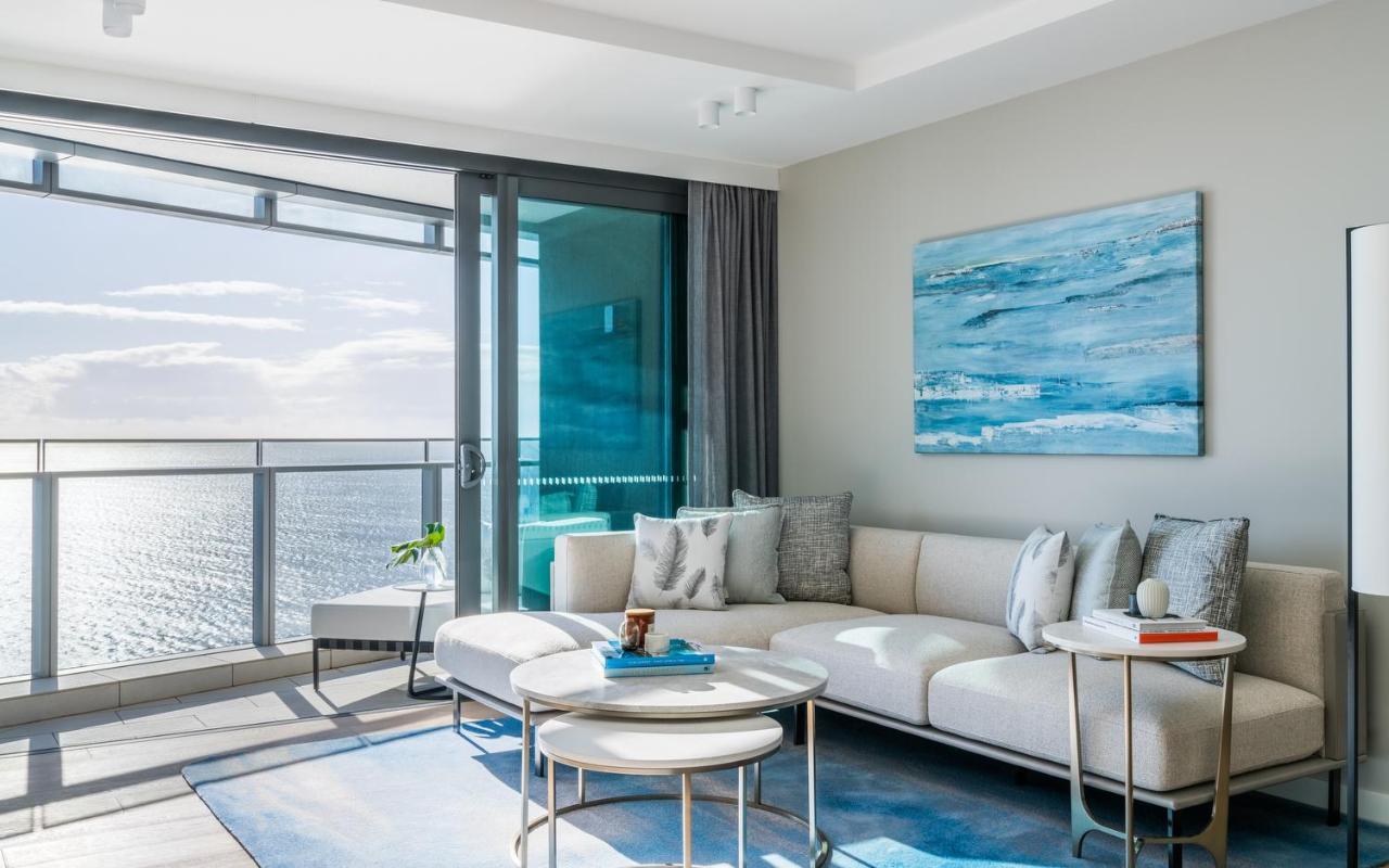 The Langham, Gold Coast And Jewel Residences المظهر الخارجي الصورة A living room at The Ivy at Riverfront